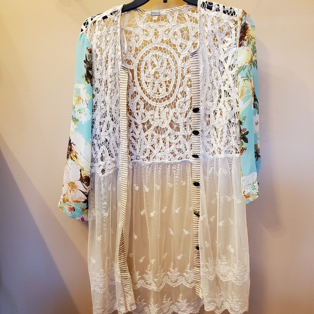 Gimmicks by BKE lace crochet cardigan